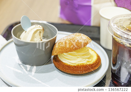 Cafe dessert set: ice cream and cream sandwiches Cafe dessert set: ice cream and cream sandwiches 136567222