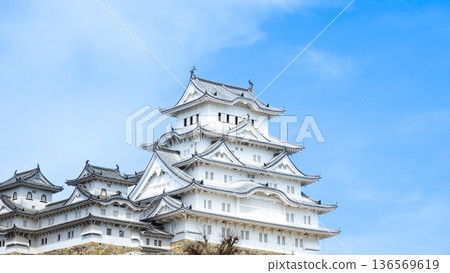 春日碧空，姬路城，位於兵庫縣姬路市，是世界遺產和國寶。 136569619