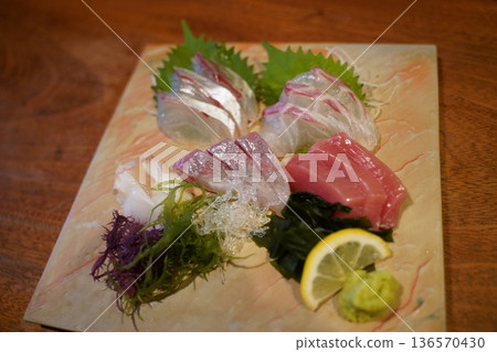 居酒屋生魚片 居酒屋生魚片 136570430