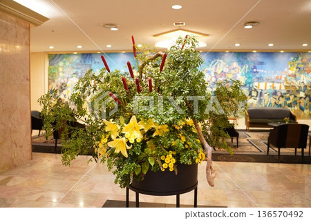 Flower Arrangement Hotel Flower Arrangement Hotel 136570492