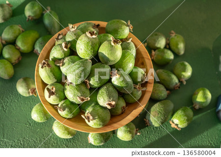 Feijoa green fruit. 136580004