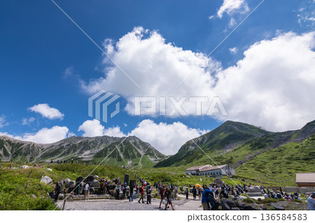 眺望立山山脈 眺望立山山脈 136584583