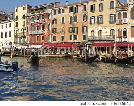 有運河的小鎮 136586642