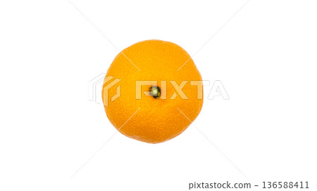 Mandarin oranges (transparent background) Mandarin oranges (transparent background) 136588411