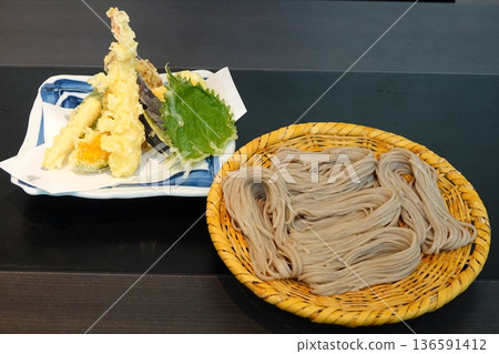 Japanese set of cold soba noodles and shrimp and vegetable tempura Japanese set of cold soba noodles and shrimp and vegetable tempura 136591412