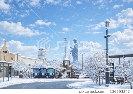 Ami Premium Outlets and the Great Buddha of Ushiku in snow 136593242