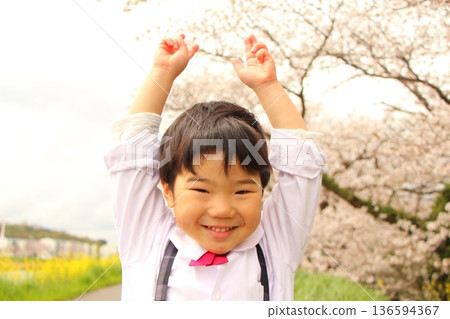 Infant wearing kindergarten uniform, entrance ceremony, graduation ceremony 136594367
