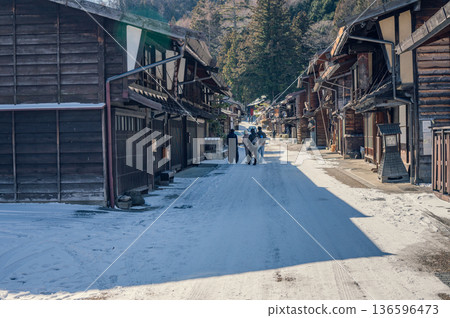 [Narai-juku] A post town with snowy scenery [Kiso Road] 136596473
