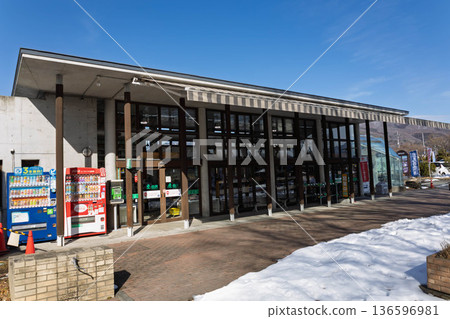 白澤路邊車站直營店 白澤路邊車站直營店 136596981