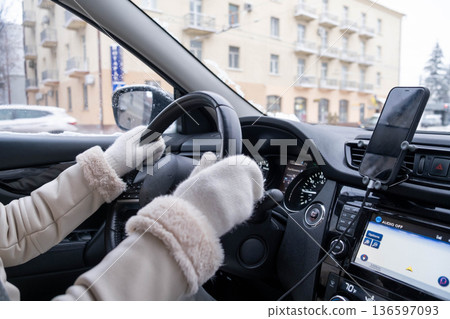 Winter Driving with Smartphone Navigation Winter Driving with Smartphone Navigation 136597093