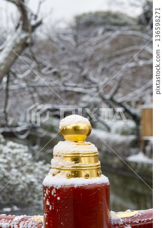 鎌倉 2628 鶴岡八幡宮 8 雪 鎌倉 2628 鶴岡八幡宮 8 雪 136598271