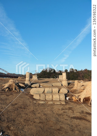 The former Arakawa Hachiman Shrine (Lake Tsukui, Kanagawa Prefecture) emerged from the bottom of a dam lake for the first time in decades due to a record drought. The former Arakawa Hachiman Shrine (Lake Tsukui, Kanagawa Prefecture) emerged from the bottom of a dam lake for the first time in decades due to a record drought. 136598322