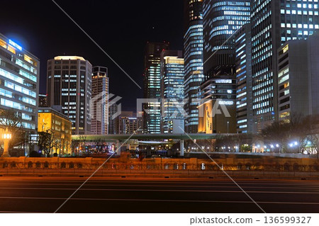 中之島大廈夜景 中之島大廈夜景 136599327