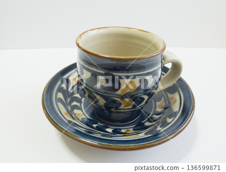 Okinawa's traditional sweets Tannafakuru and Yachimun pottery 136599871