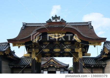 Nijo Castle Karamon 136600379
