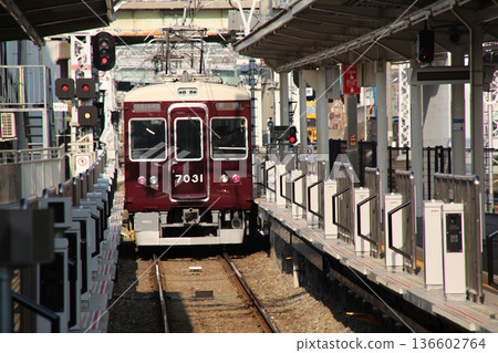 A local train on the Hankyu Minoh Line from Hankyu Ishibashi-Handaimae Station to Minoh Station 136602764