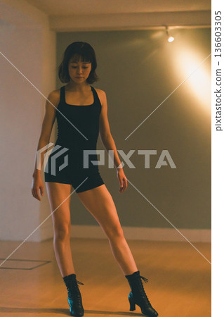 舞 舞蹈 跳舞 136603305