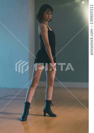 舞 舞蹈 跳舞 136603311