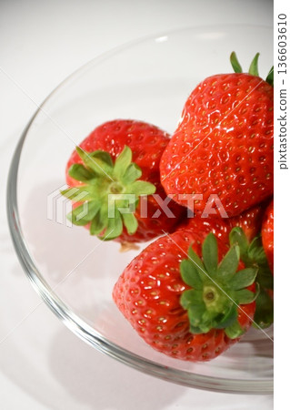 Shiny strawberries Shiny strawberries 136603610