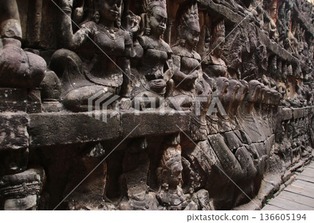 Rye's Terrace 136605194