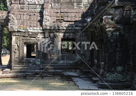 East Gate of Banteay Kdei East Gate of Banteay Kdei 136605218