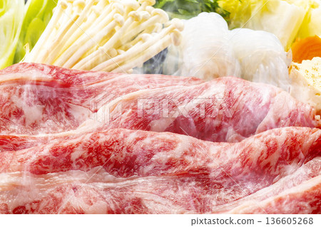 美味的日式壽喜燒 136605268