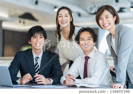 Business scene Photography cooperation: WEEK Shibadaimon (Sun Frontier Real Estate) Business scene Photography cooperation: WEEK Shibadaimon (Sun Frontier Real Estate) 136605396