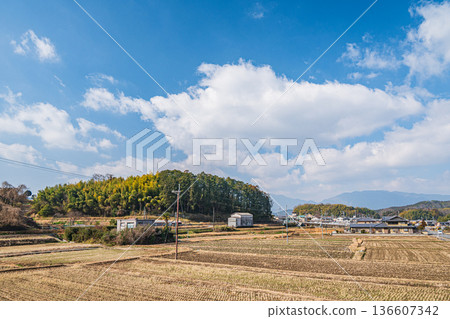 Rural scenery of Takatori Town, Takaichi District, Nara Prefecture 136607342