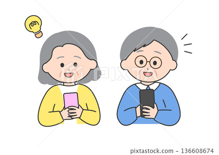 可愛又會使用智慧型手機的老年男女，而且笑容燦爛。 136608674