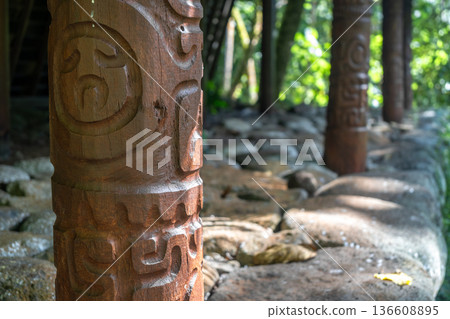 Wooden tiki pillar at Kamuihei archaeological site, Nuku Hiva, French Polynesia Wooden tiki pillar at Kamuihei archaeological site, Nuku Hiva, French Polynesia 136608895