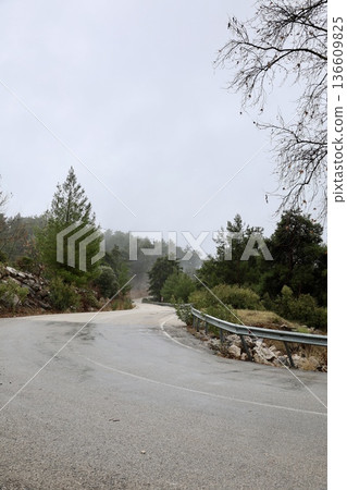 Misty mountain road. High quality photo 136609825