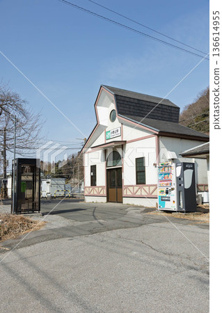 JR Agatsuma Line Onogami Station building JR Agatsuma Line Onogami Station building 136614955
