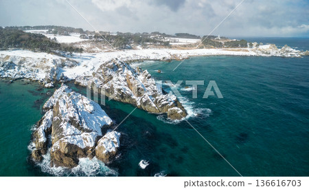"Aomori Prefecture" Snow-covered Tanesashi Coast, Hachinohe City "Aomori Prefecture" Snow-covered Tanesashi Coast, Hachinohe City 136616703