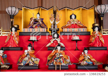 Hina dolls with step decorations Hina dolls with step decorations 136619253