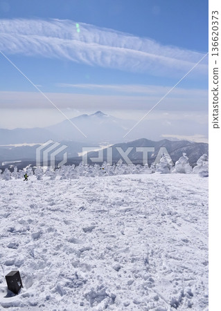 Mount Bandai in winter, one of Japan's 100 famous mountains, seen from the summit of Mount Nishi-Azuma 136620373