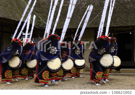 Iwate Prefecture Folk Performing Arts Performance Deer Dance 136621002