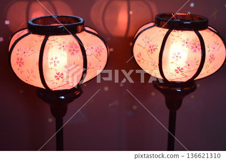 Illuminated lanterns for Hinamatsuri 136621310