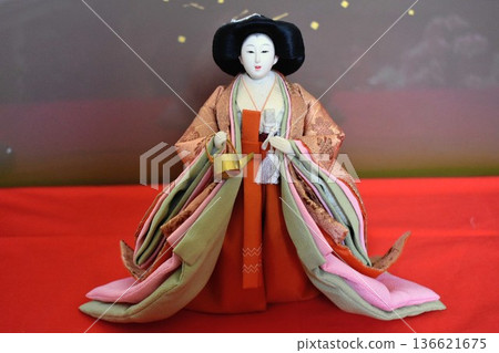 女兒節的三位女士 136621675