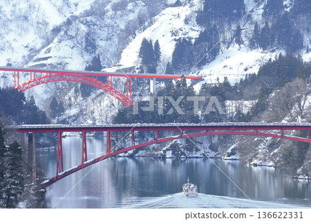 【富山縣】銀川峽觀光遊船、戶賀橋、長崎橋 136622331