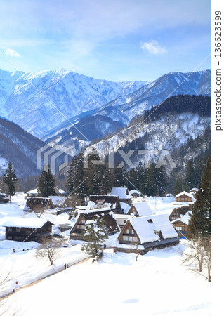 【富山縣】五箇山銀白色的相倉合掌造村景色 【富山縣】五箇山銀白色的相倉合掌造村景色 136623599
