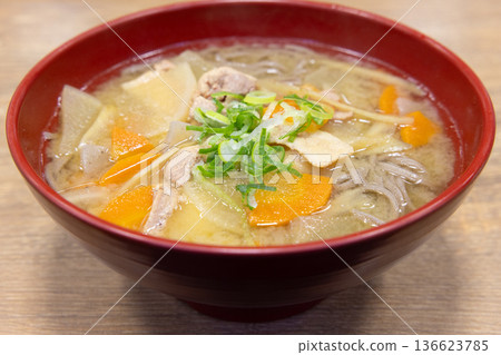 Delicious pork soup soba 136623785