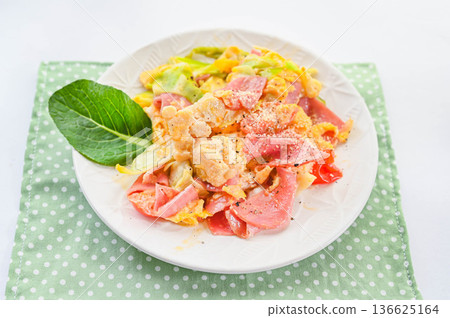 Ham, egg and vegetable stir fry Ham, egg and vegetable stir fry 136625164