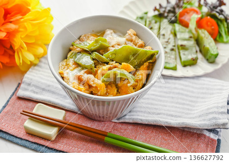 仙人掌親子丼 136627792