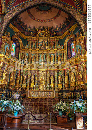 Interior of St Jean Baptiste church in Saint Jean de Luz in Fran 136631435