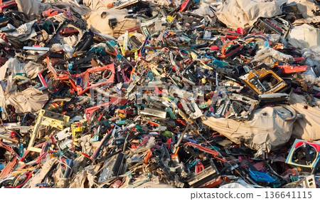 塑膠垃圾收集點 136641115