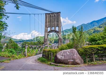 （長野縣）桃助橋，國家指定重要文化財產，秋季 136646593