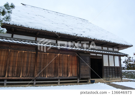 一個老民居的冬天風景 一個老民居的冬天風景 136646973