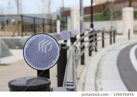 Line of sight (delineator) 136650848