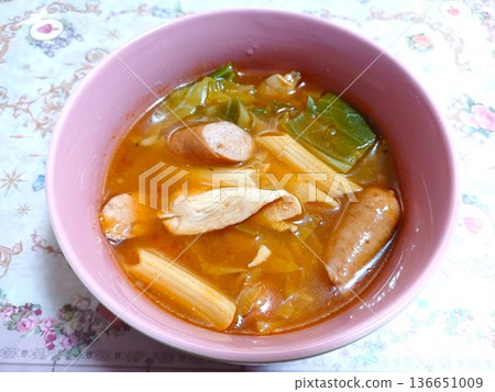 Homemade tomato soup, vegetable soup, minestrone Homemade tomato soup, vegetable soup, minestrone 136651009
