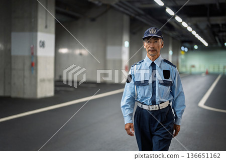 Security guard, guard, senior man Security guard, guard, senior man 136651162